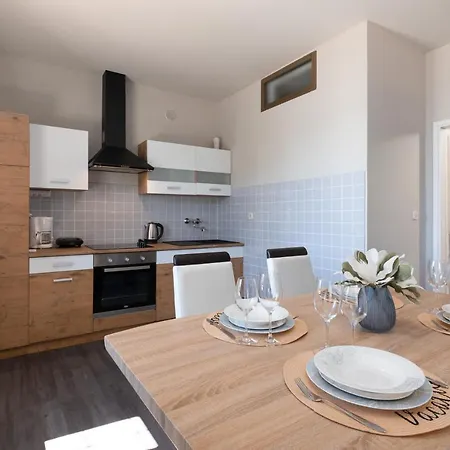 Apartments Prince Apartment *